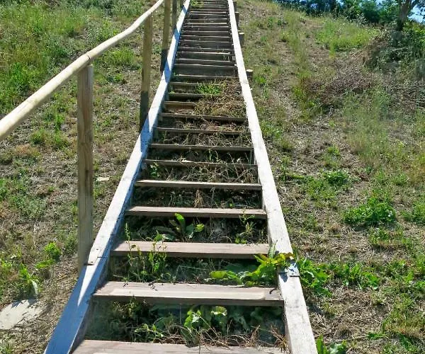 Serrani-5 By Interhome